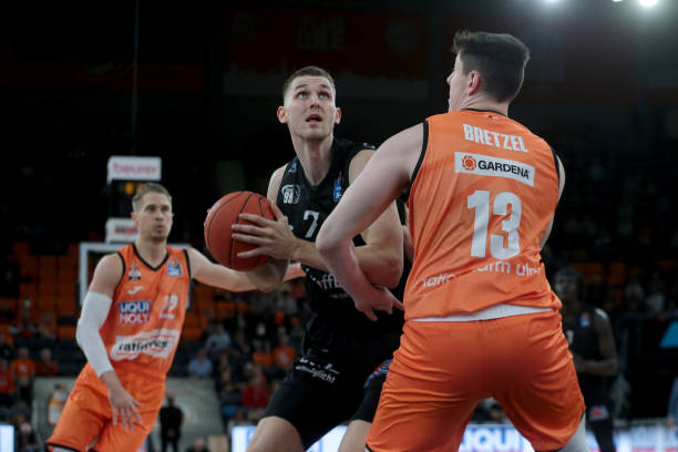 对手防线之 对手防线之