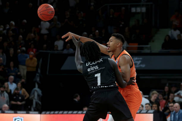 高控球并不 高控球并不