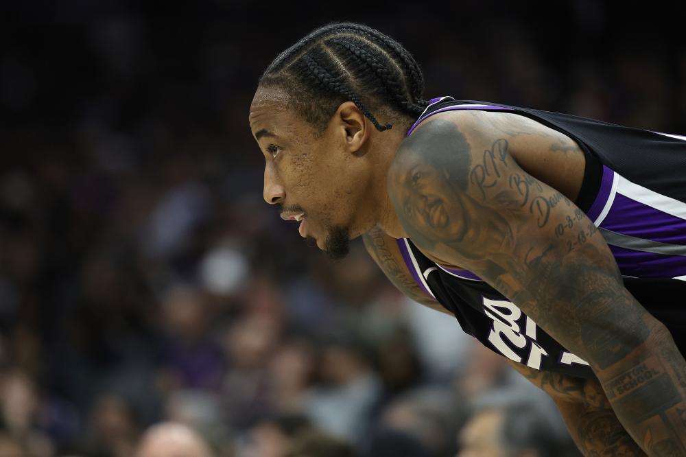 “比亚迪成为2025年欧洲U-21足球锦标赛官方合作伙伴”.